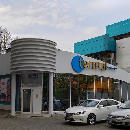 Large Apartment Near The Airport And City Center Chisináu Exterior foto